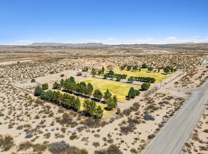 Slide 1 of cemetery gallery